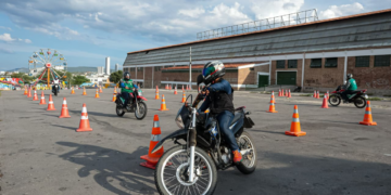 AMC oferece curso gratuito de Pilotagem Defensiva para Motociclistas