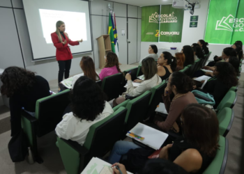Caruaru realiza formação para a rede enfrentamento à violência contra a mulher
