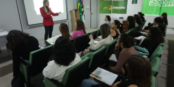Caruaru realiza formação para a rede enfrentamento à violência contra a mulher