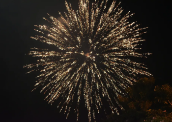 TRE-PE alerta sobre uso de fogos de artifício em atos de campanha